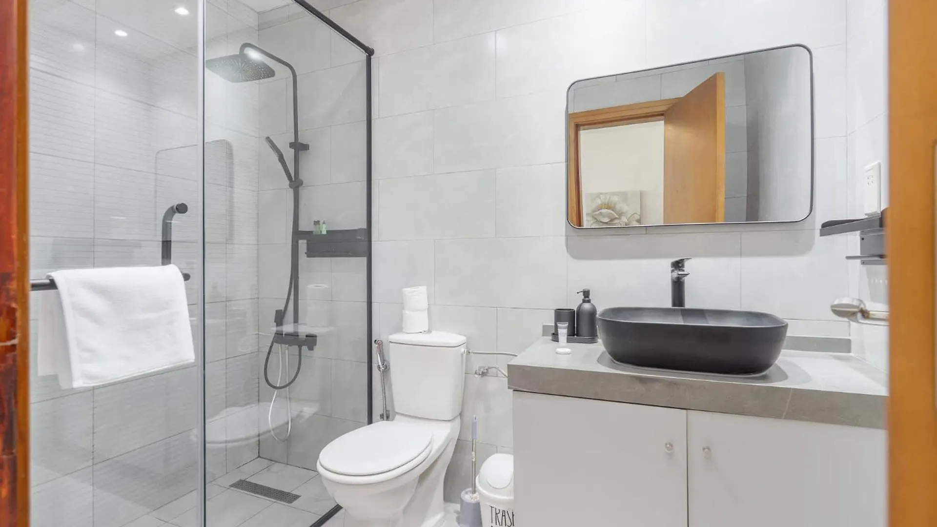 Studio In Madison Residency The City Center Dubai Apartment